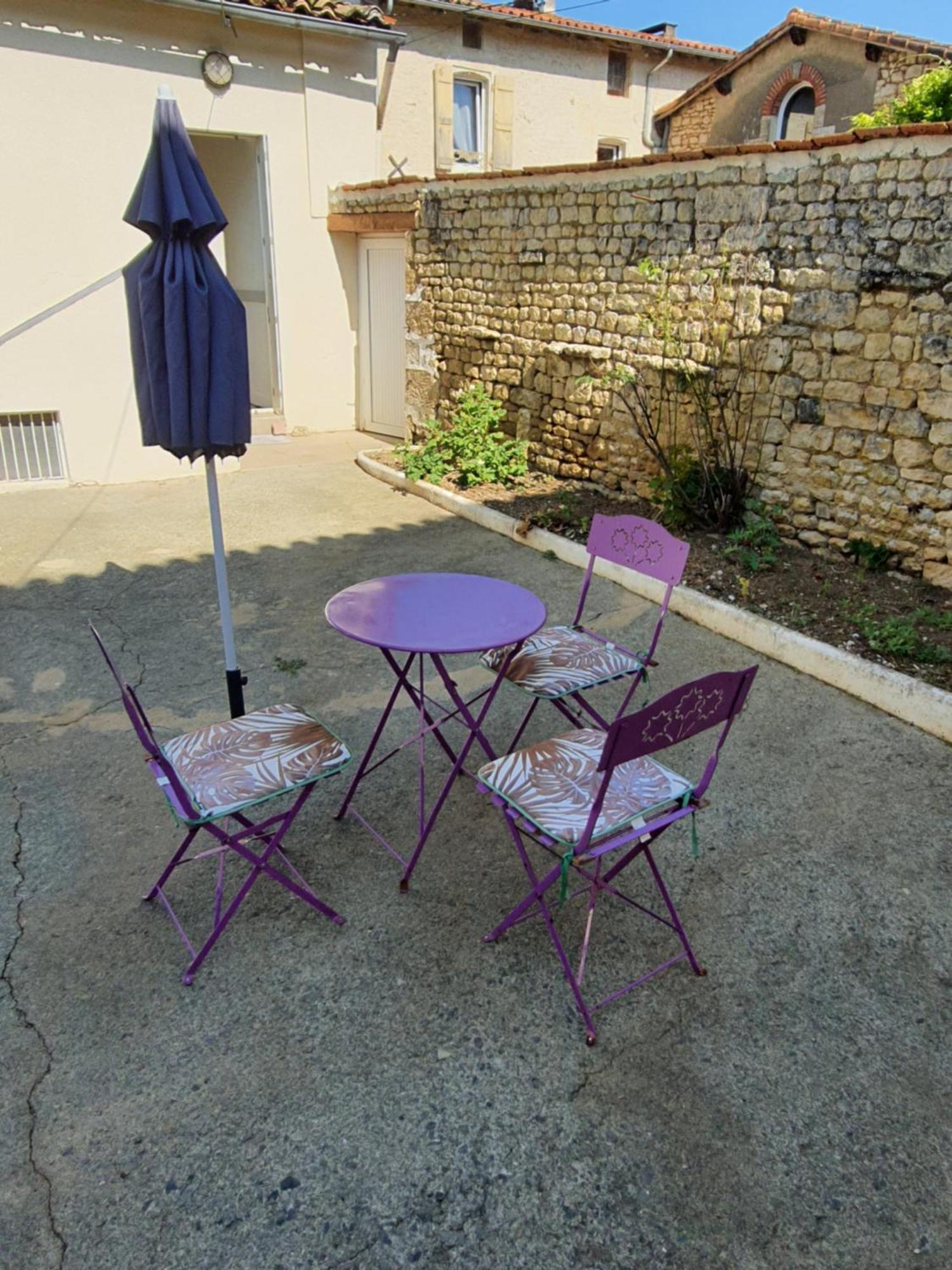 Maison D'Hotes Du Faubourg Charrault Saint Maixent L'Ecole Exterior foto